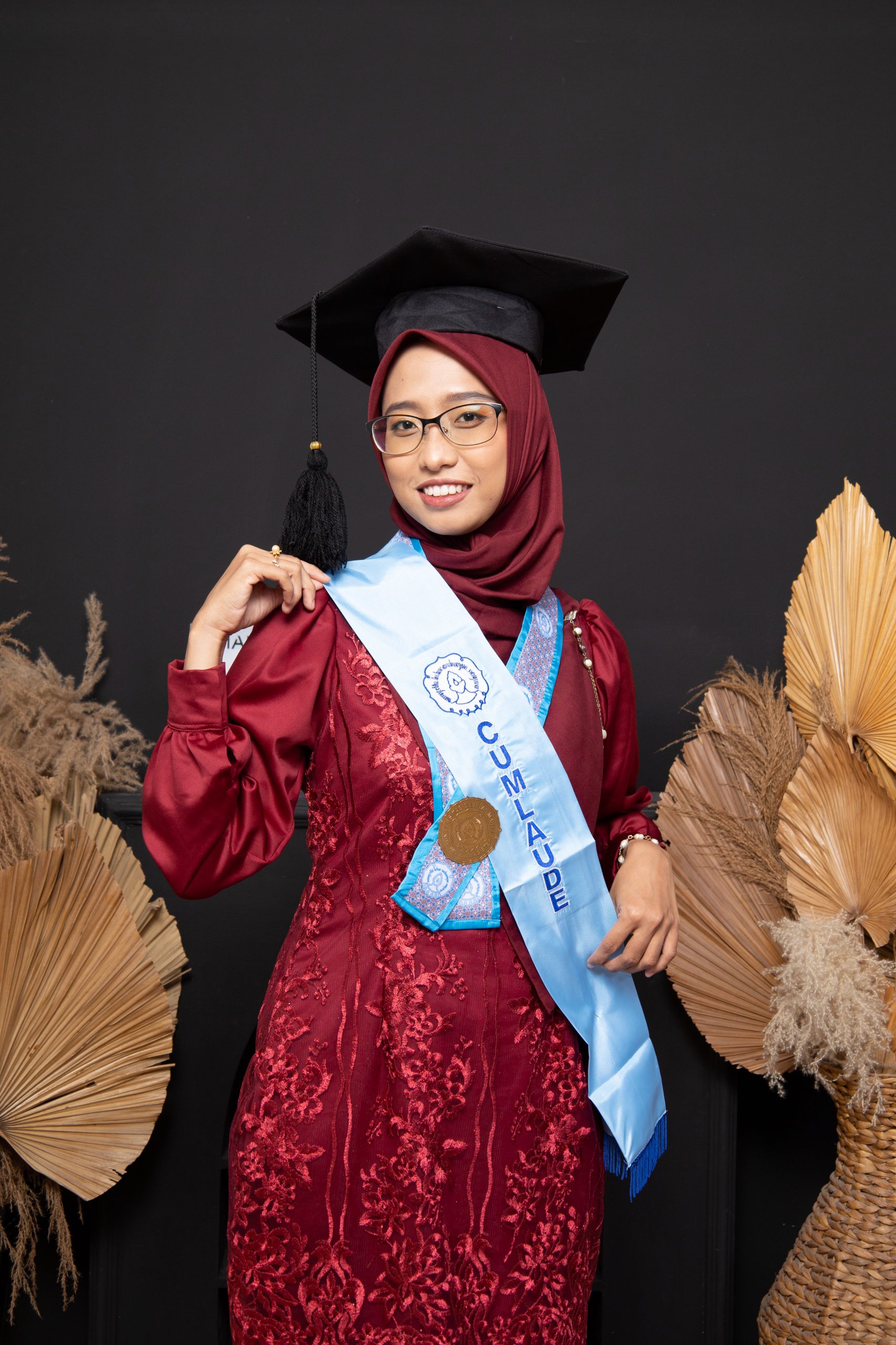 WISUDA MEI 2023