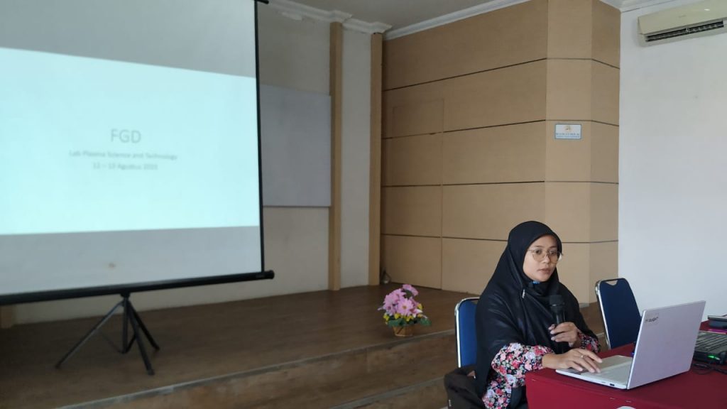 FGD PENYUSUNAN ARTIKEL LAB PLASMA DI HOTEL MANGESTI KPRI UNS